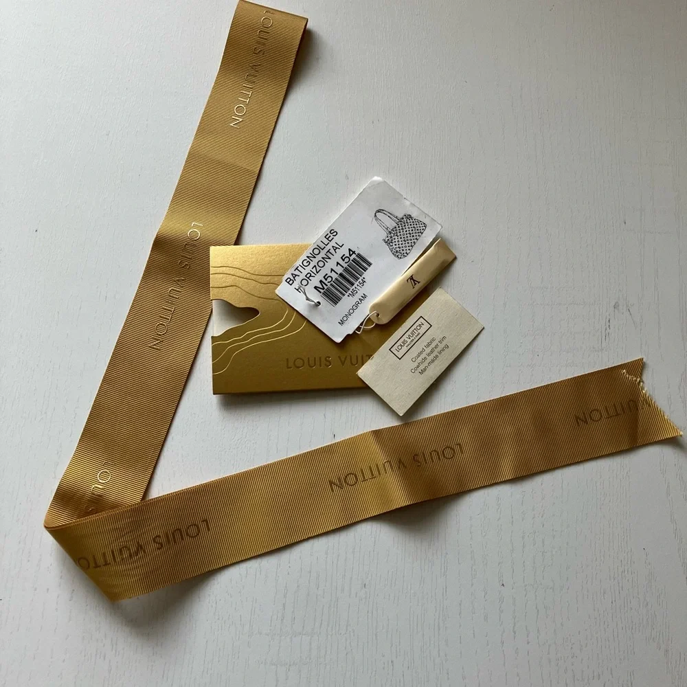 Louis Vuitton Batignolles Horizontal Bag - Picture 2 of 16